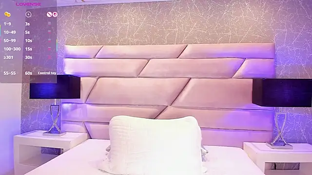 ChloeTayylor  online show from October 2025 07:51:01 PM