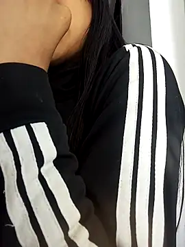 Snapshot of bonnie_18x chatting on November 2025 11:49:02 PM bonnie 18x online show from November 2025 11:49:02 PM