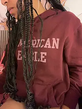 Snapshot of bonnie_18x chatting on November 2025 11:48:01 PM bonnie 18x online show from November 2025 11:48:01 PM