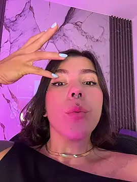 luccianagreyy online show from July 2026 03:03:02 PM