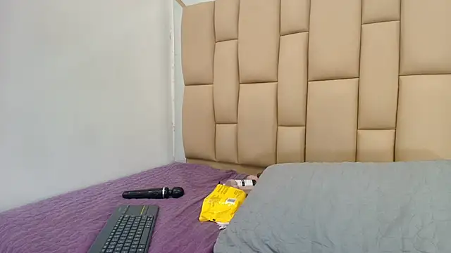 Amy wats0n online show from February 2025 10:12:01 PM