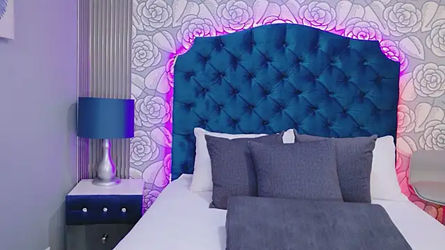 HazelMoret online show from February 2026 03:25:02 AM