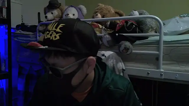 Owl1216 online show from January 2025 12:19:01 PM