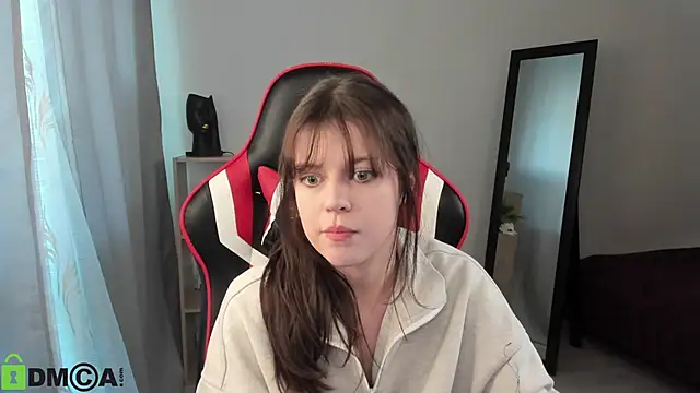 Este Glen online show from March 2025 08:29:01 AM