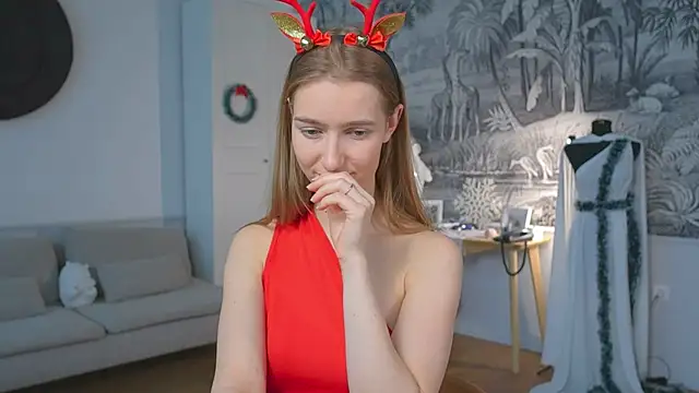 Snapshot of solar_bella chatting on December 2024 01:10:02 PM solar bella online show from December 2024 01:10:02 PM