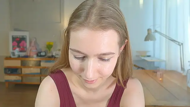 Snapshot of solar_bella chatting on January 2025 02:39:01 PM solar bella online show from January 2025 02:39:01 PM