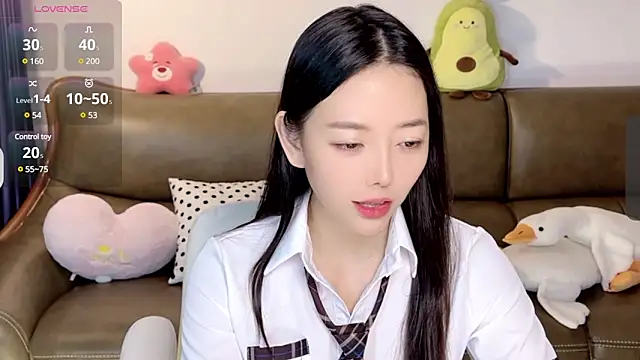 Snapshot of Yilin1999 chatting on February 2025 01:11:02 AM Yilin1999 online show from February 2025 01:11:02 AM