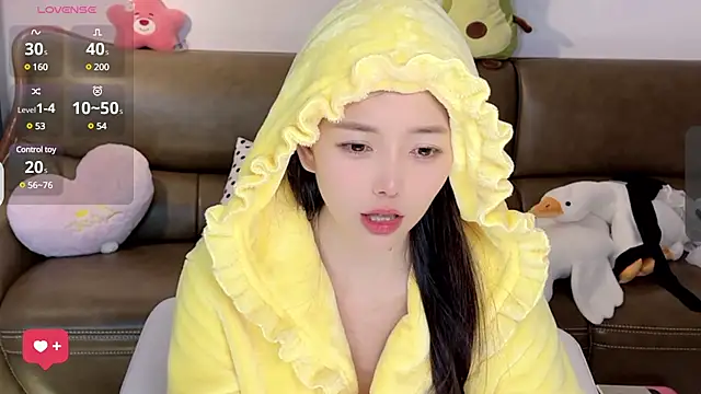 Snapshot of Yilin1999 chatting on March 2025 07:23:02 AM Yilin1999 online show from March 2025 07:23:02 AM