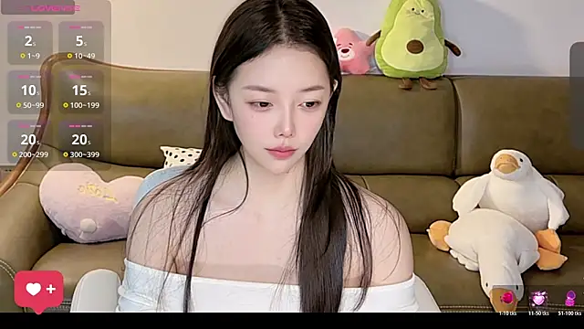 Snapshot of Yilin1999 chatting on April 2026 03:37:02 PM Yilin1999 online show from April 2026 03:37:02 PM