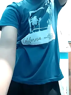 Snapshot of black_cobra70 chatting on December 2024 03:32:02 PM black cobra70 online show from December 2024 03:32:02 PM