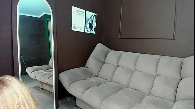 LinaCristonsen online show from February 2025 06:58:02 PM