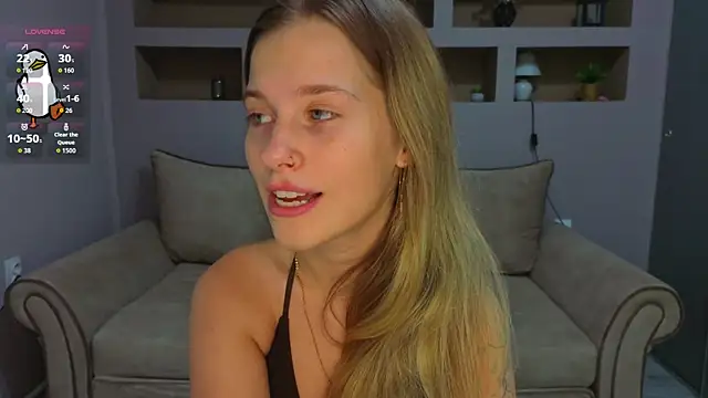 LinaCristonsen online show from September 2025 04:28:02 PM