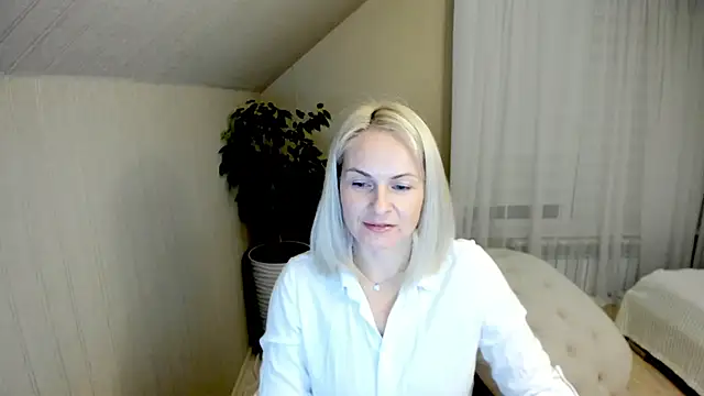 Alicee Gracee online show from December 2024 08:05:01 PM