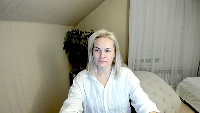 Alicee Gracee online show from December 2024 11:23:02 PM