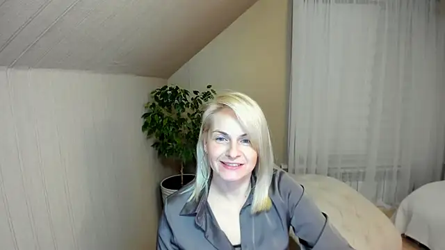 Alicee Gracee online show from January 2025 07:49:02 PM