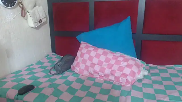 MaximTease24 online show from April 2026 03:31:02 PM