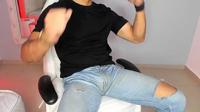 Lucii fer  online show from December 2025 11:30:02 AM