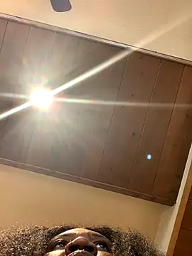 Snapshot of bonbonaumiel chatting on December 2024 09:18:01 AM bonbonaumiel online show from December 2024 09:18:01 AM