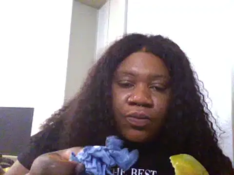 Snapshot of bonbonaumiel chatting on December 2024 03:19:02 AM bonbonaumiel online show from December 2024 03:19:02 AM