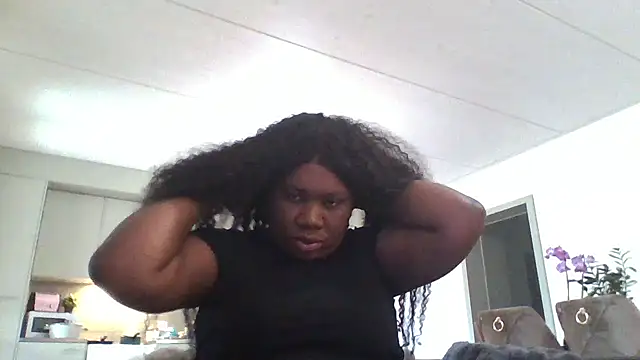 Snapshot of bonbonaumiel chatting on December 2024 10:22:01 AM bonbonaumiel online show from December 2024 10:22:01 AM