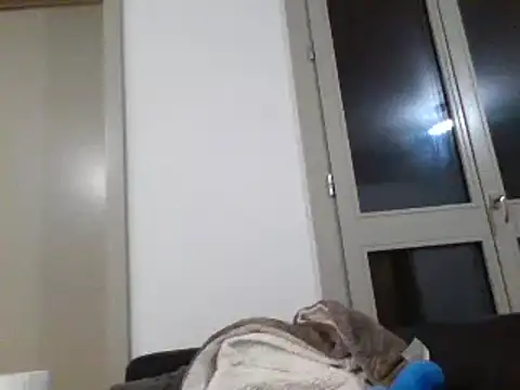 Snapshot of bonbonaumiel chatting on December 2024 03:47:02 AM bonbonaumiel online show from December 2024 03:47:02 AM