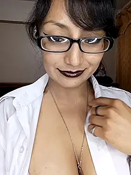 Lucy Chery online show from December 2025 12:05:02 AM