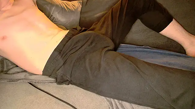 Snapshot of stivi0105 chatting on November 2025 08:07:01 PM stivi0105 online show from November 2025 08:07:01 PM