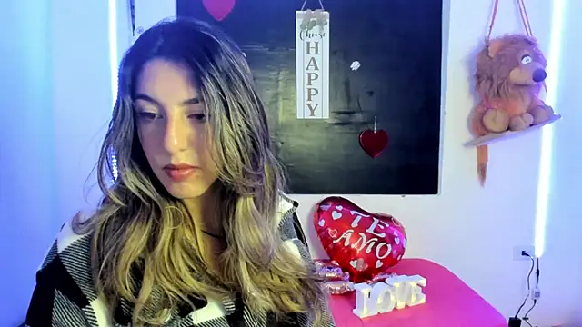 Snapshot of queen-natty chatting on March 2025 03:32:02 AM queen-natty online show from March 2025 03:32:02 AM