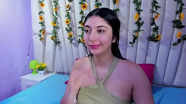 Lucy Anall  online show from February 2025 09:48:02 PM