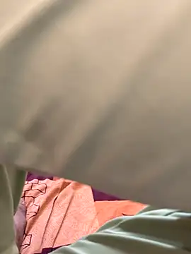 Snapshot of satrr_xxx chatting on October 2025 02:37:02 AM satrr xxx online show from October 2025 02:37:02 AM