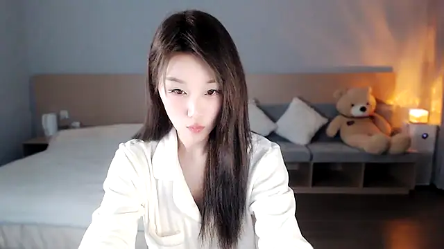 Lucky-baby online show from February 2025 01:39:02 PM