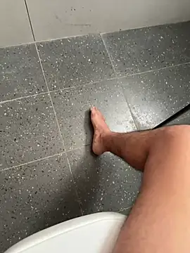 Rahulroy96 online show from February 2026 04:28:02 AM