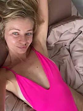 -OliWow- online show from March 2026 01:51:01 AM