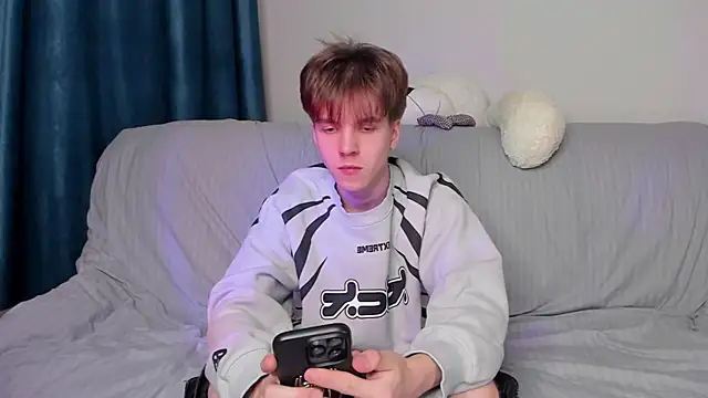 Snapshot of braxiboy chatting on December 2024 02:22:02 PM braxiboy online show from December 2024 02:22:02 PM