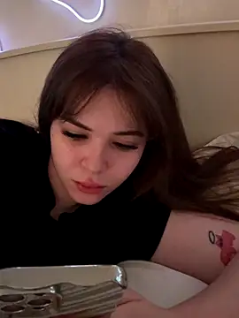 CutiePie3 online show from November 2025 07:33:02 AM