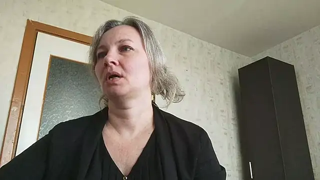 EdithManning online show from May 2026 05:48:01 AM