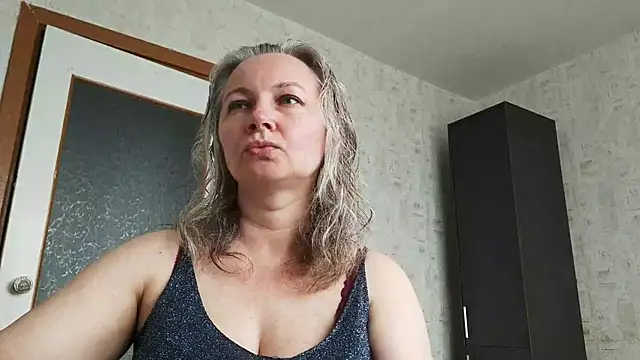 EdithManning online show from June 2026 05:39:01 AM