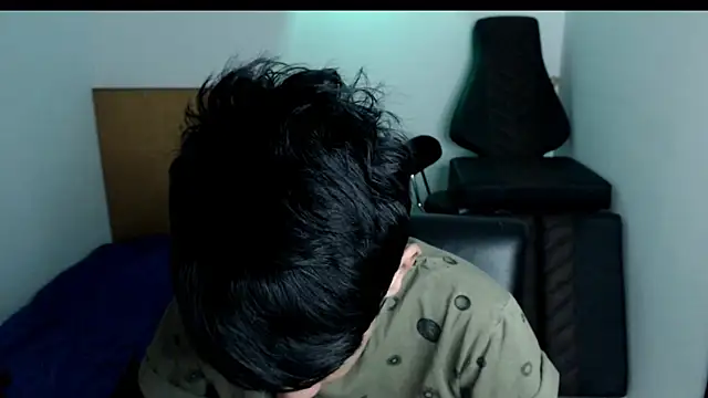 Snapshot of Zack_Kingg chatting on February 2026 03:44:02 PM Zack Kingg online show from February 2026 03:44:02 PM