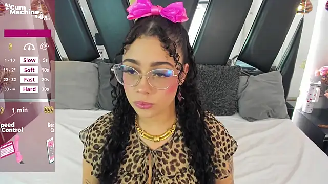 antonelllepiercee online show from December 2025 11:15:01 AM