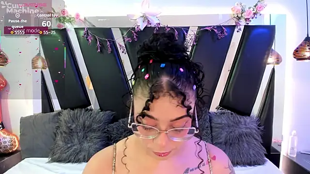 antonelllepiercee online show from February 2026 11:39:01 AM