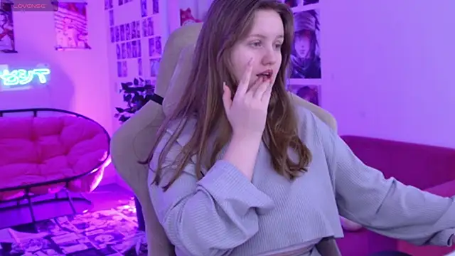 KellyPoter online show from December 2025 09:05:02 AM