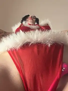 Snapshot of kikidoll chatting on December 2024 01:43:01 AM kikidoll online show from December 2024 01:43:01 AM