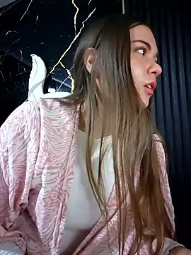 rapunzel069 online show from April 2026 10:48:02 PM