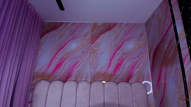 mia stanfort online show from March 2026 07:17:01 PM