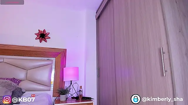 kimberly latin online show from April 2026 07:03:02 PM