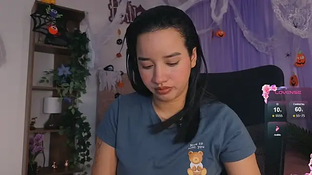 emilyrouxe online show from November 2025 05:26:02 PM