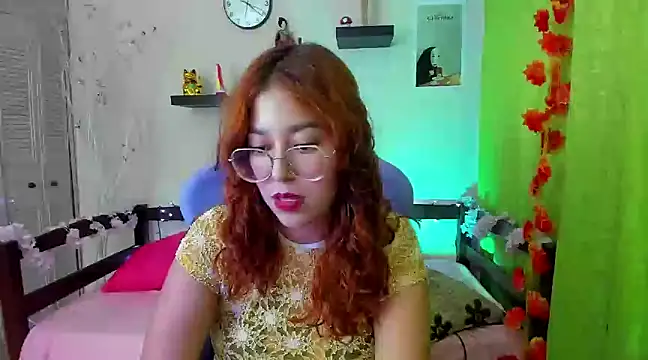 Snapshot of _Moon_Johnson chatting on February 2025 11:22:02 PM Moon Johnson online show from February 2025 11:22:02 PM