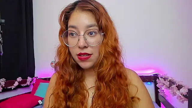 Snapshot of _Moon_Johnson chatting on September 2025 04:02:02 AM Moon Johnson online show from September 2025 04:02:02 AM