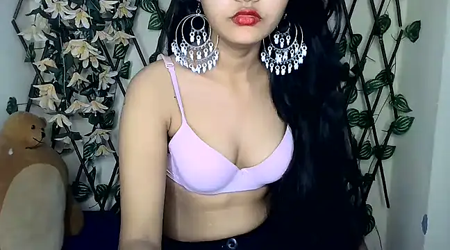 SUZY FROMUS online show from February 2025 04:20:01 PM