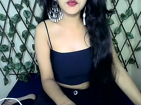 SUZY FROMUS online show from March 2025 05:20:01 PM